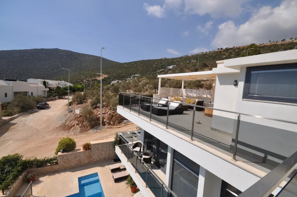 Property in Kalamar